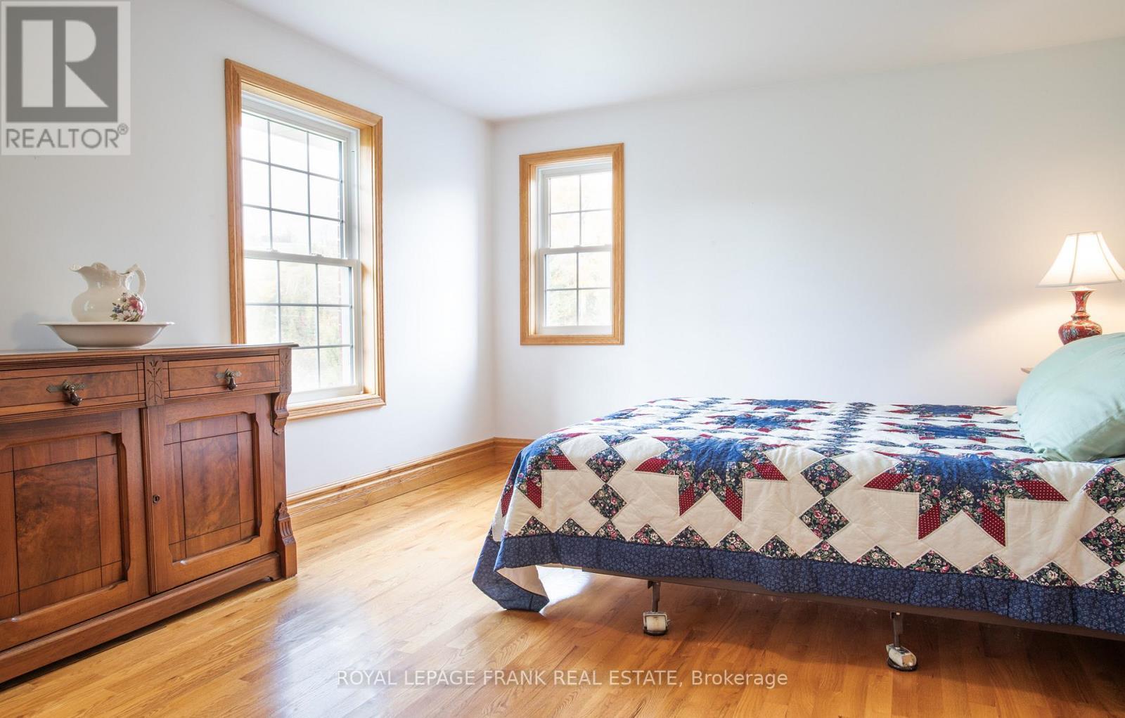 












556 HWY 7A HIGHWAY

,
Kawartha Lakes (Manvers),







Ontario
L0A1A0

