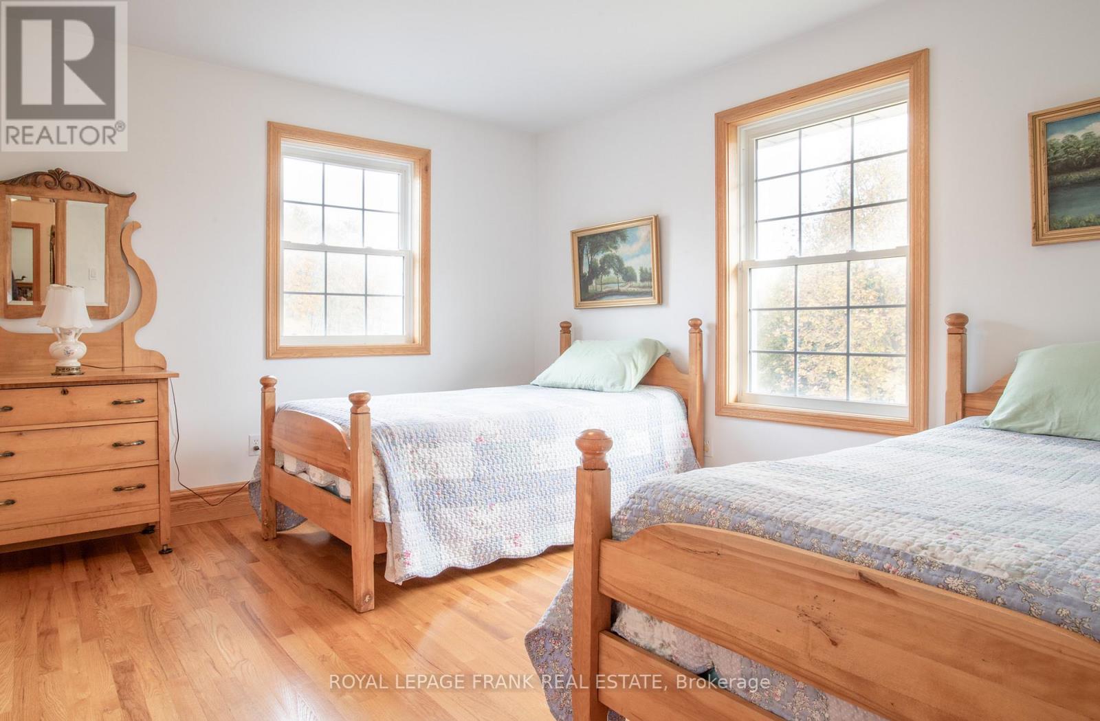 












556 HWY 7A HIGHWAY

,
Kawartha Lakes (Manvers),







Ontario
L0A1A0

