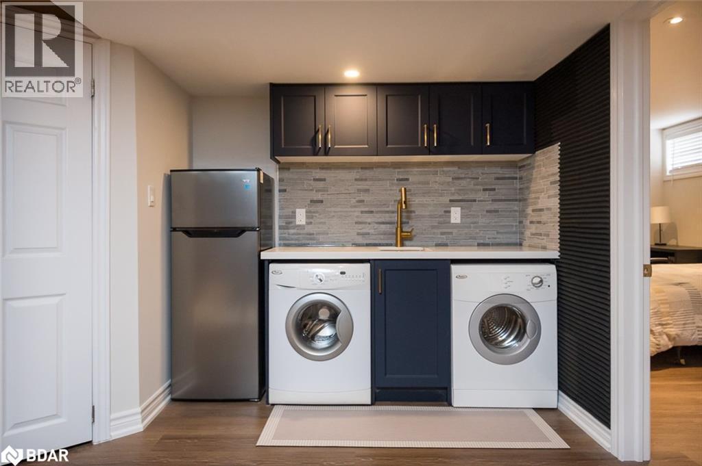 












720 LINGEN Crescent

,
Milton,




Ontario
L9T0E5

