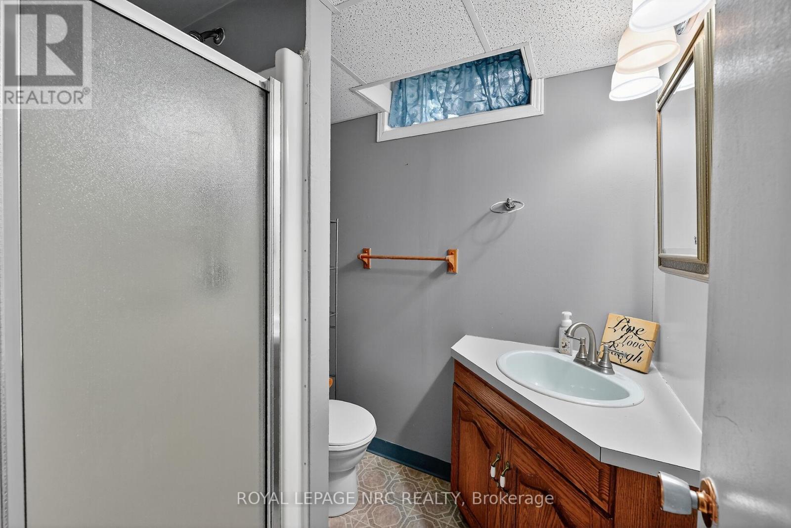 












6556 LEAWOOD COURT

,
Niagara Falls (Arad/Fallsview),




Ontario
L2G7C4

