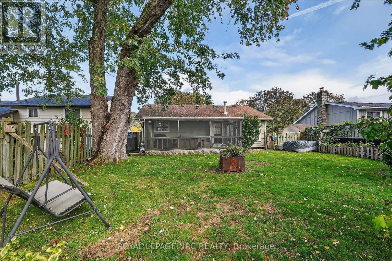 












6556 LEAWOOD COURT

,
Niagara Falls (Arad/Fallsview),




Ontario
L2G7C4

