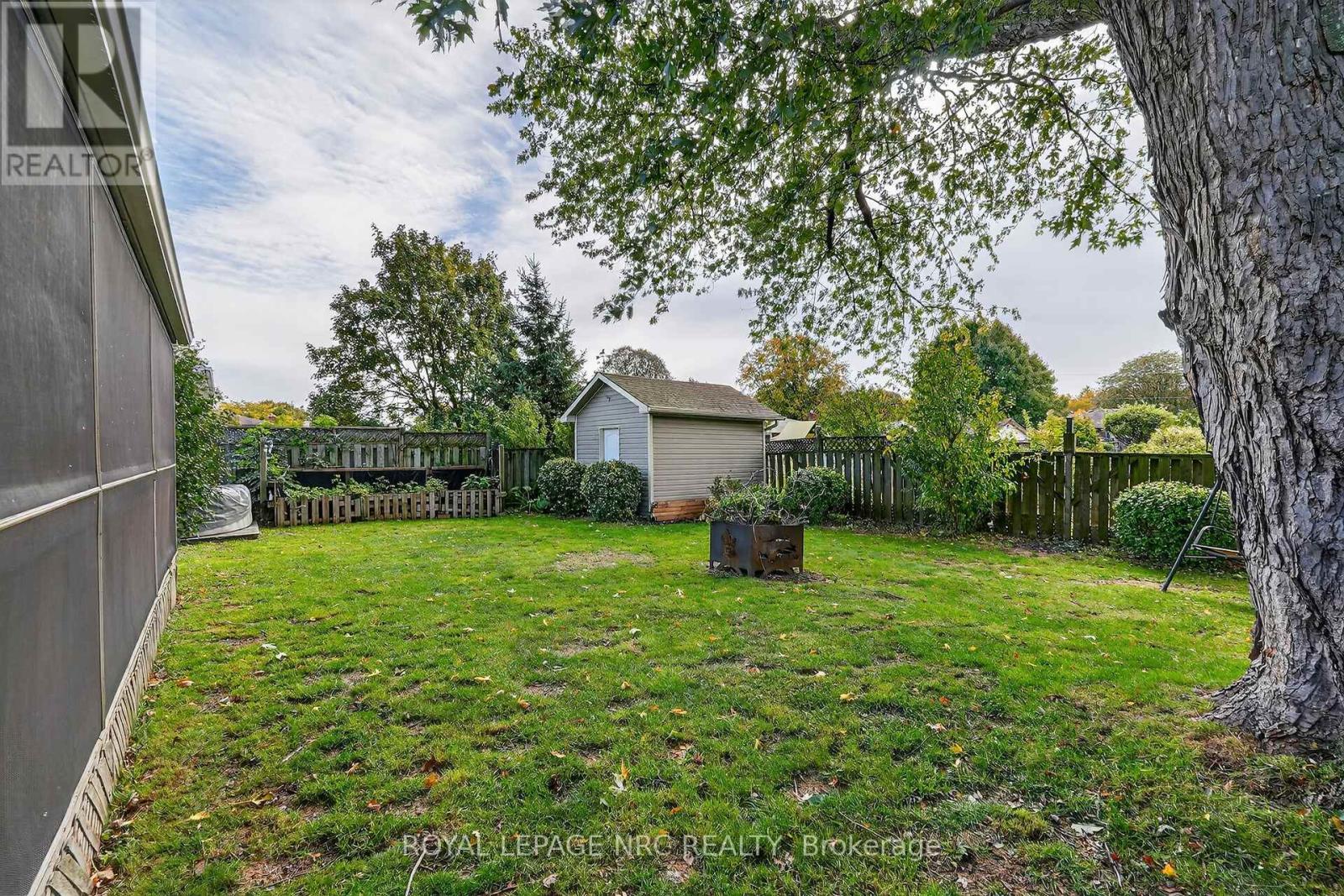 












6556 LEAWOOD COURT

,
Niagara Falls (Arad/Fallsview),




Ontario
L2G7C4

