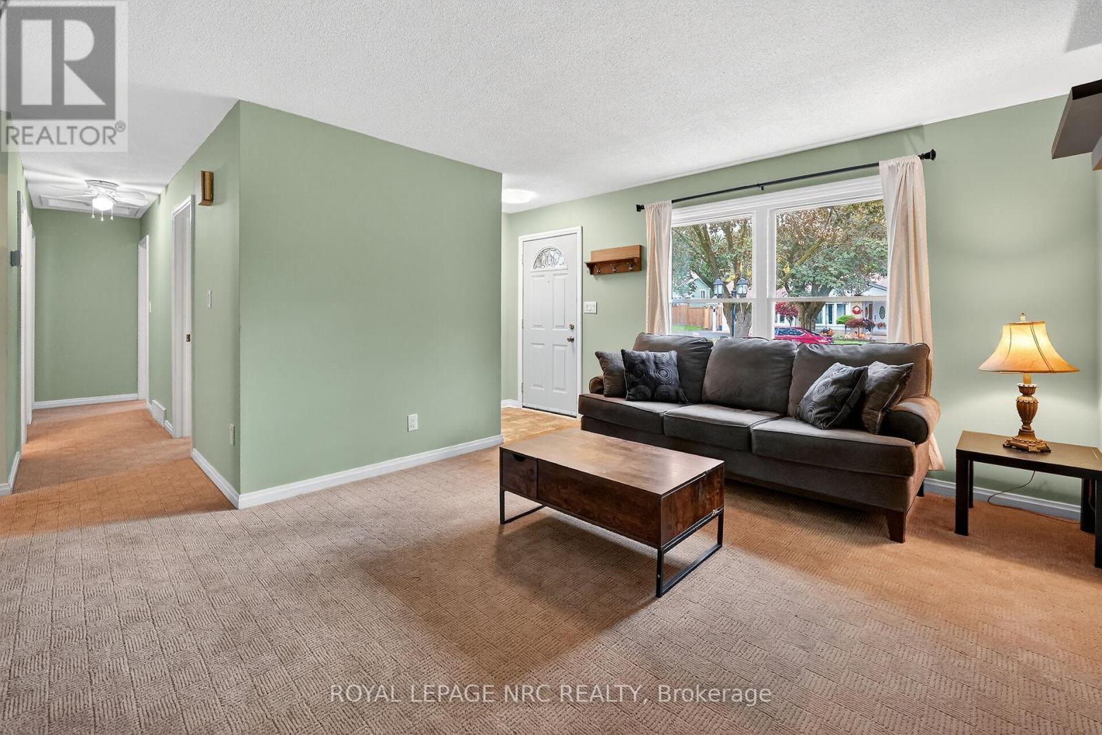 












6556 LEAWOOD COURT

,
Niagara Falls (Arad/Fallsview),




Ontario
L2G7C4

