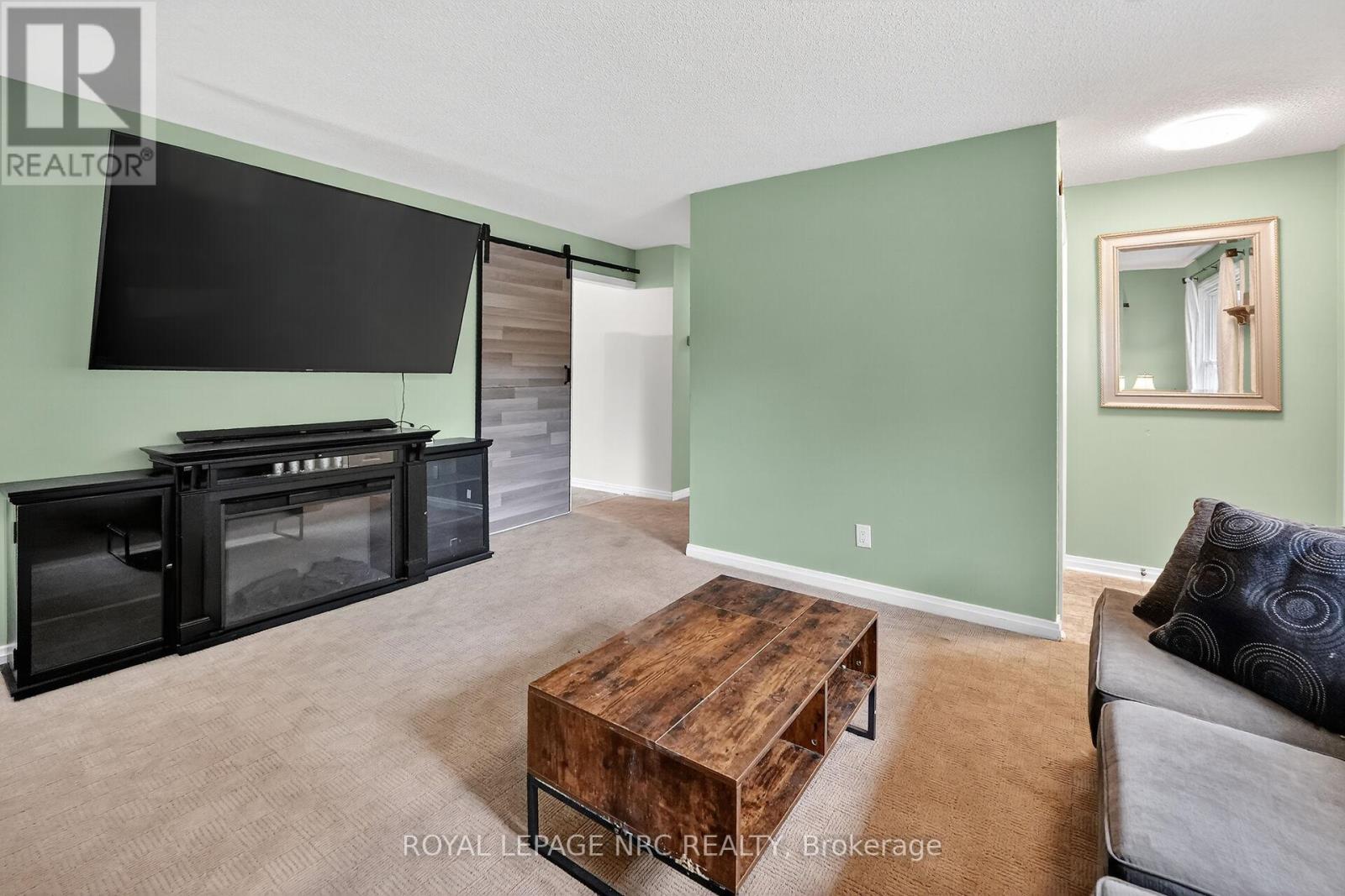 












6556 LEAWOOD COURT

,
Niagara Falls (Arad/Fallsview),




Ontario
L2G7C4

