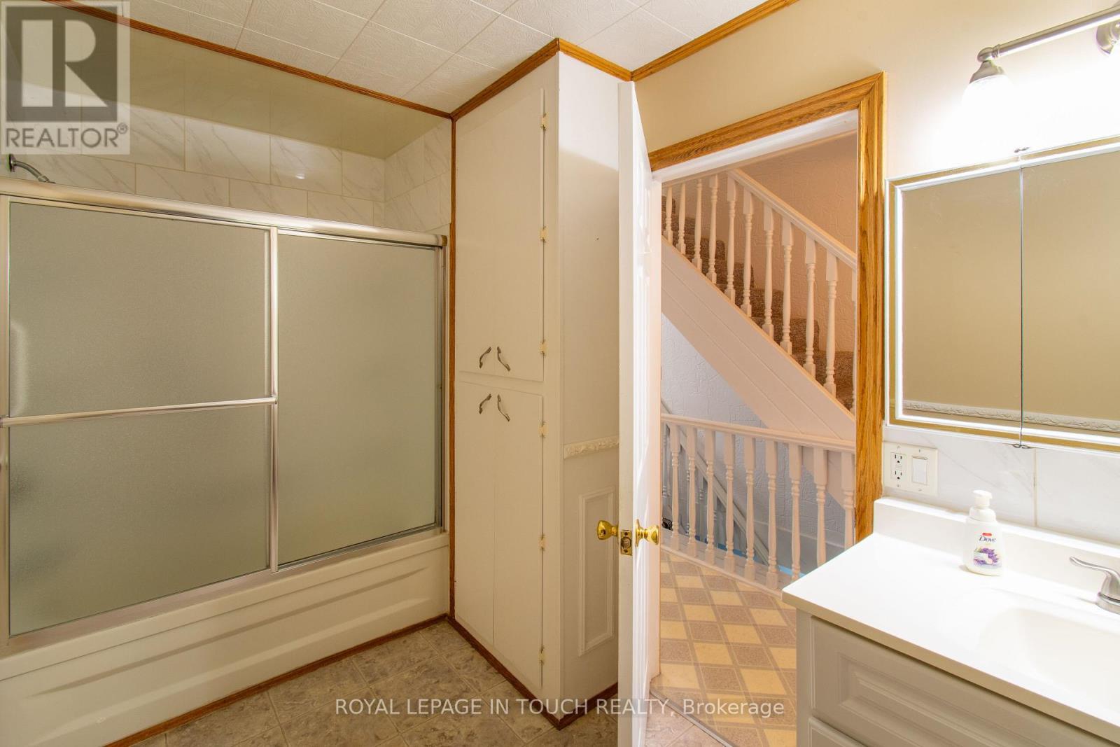 












748 OVERHEAD BRIDGE ROAD

,
Tiny,




Ontario
L9M0V6

