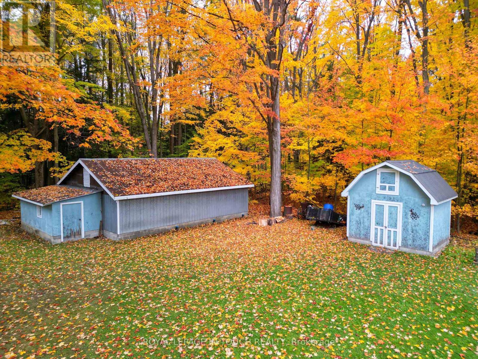 












748 OVERHEAD BRIDGE ROAD

,
Tiny,




Ontario
L9M0V6

