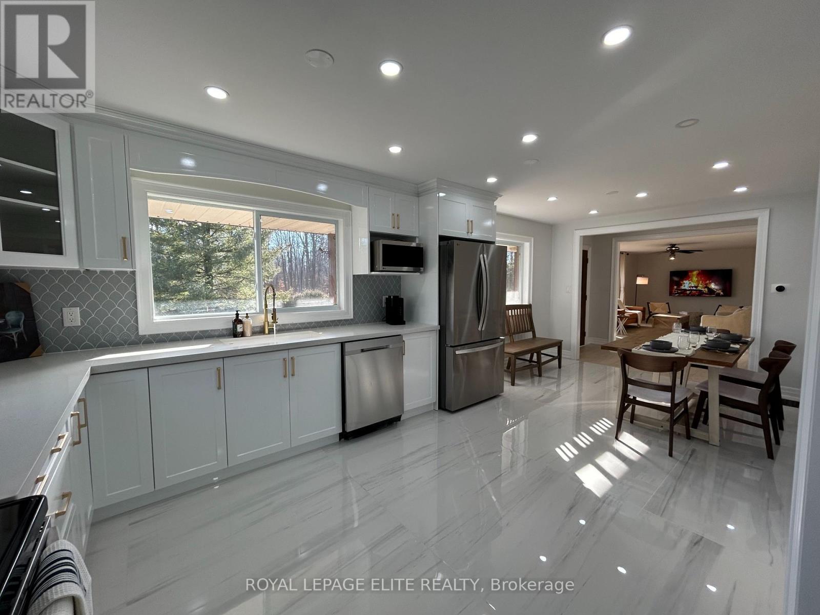 












8737 LINCOLN STREET

,
Niagara Falls,




Ontario
L3B5N7

