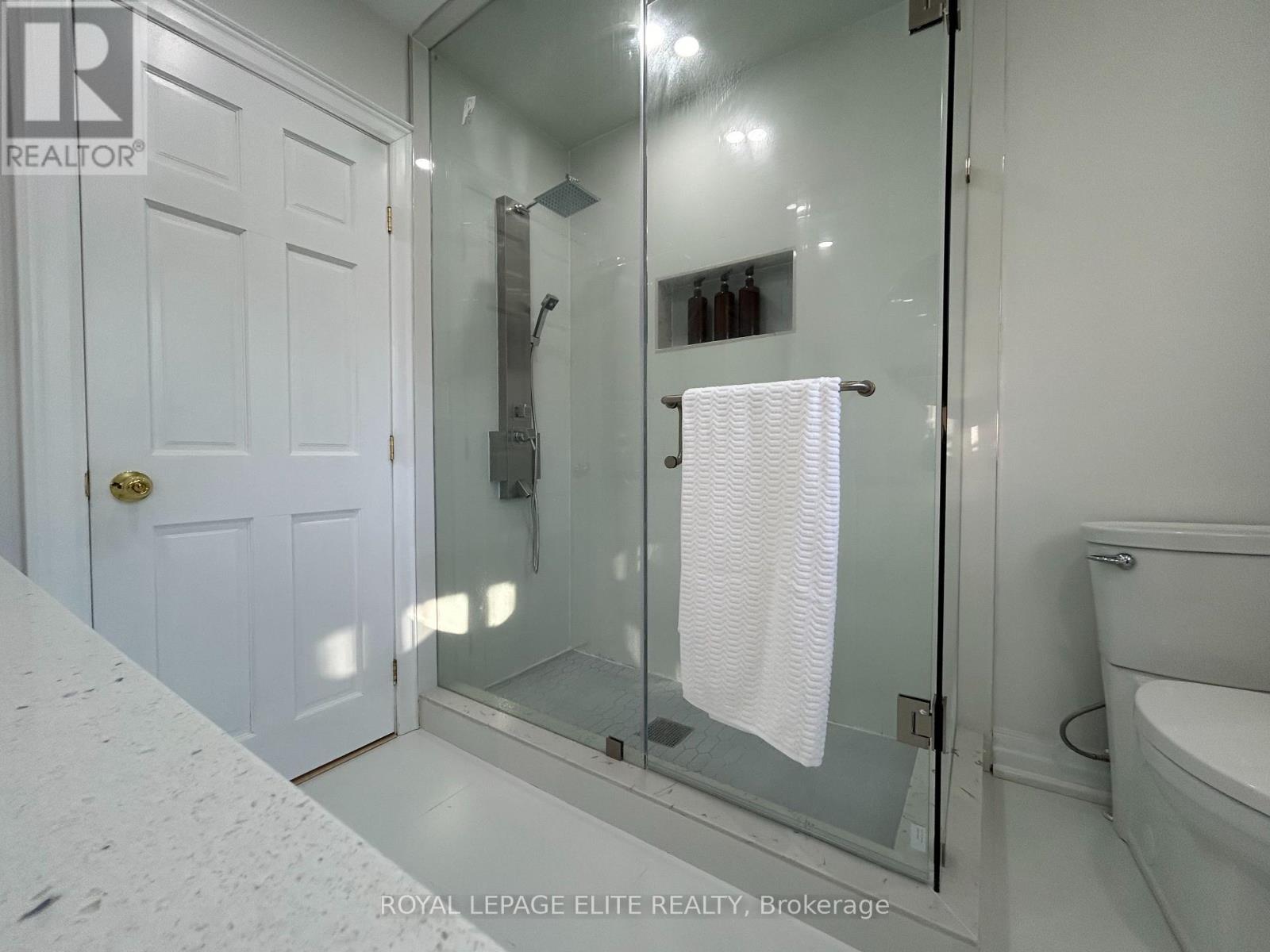 












8737 LINCOLN STREET

,
Niagara Falls,




Ontario
L3B5N7

