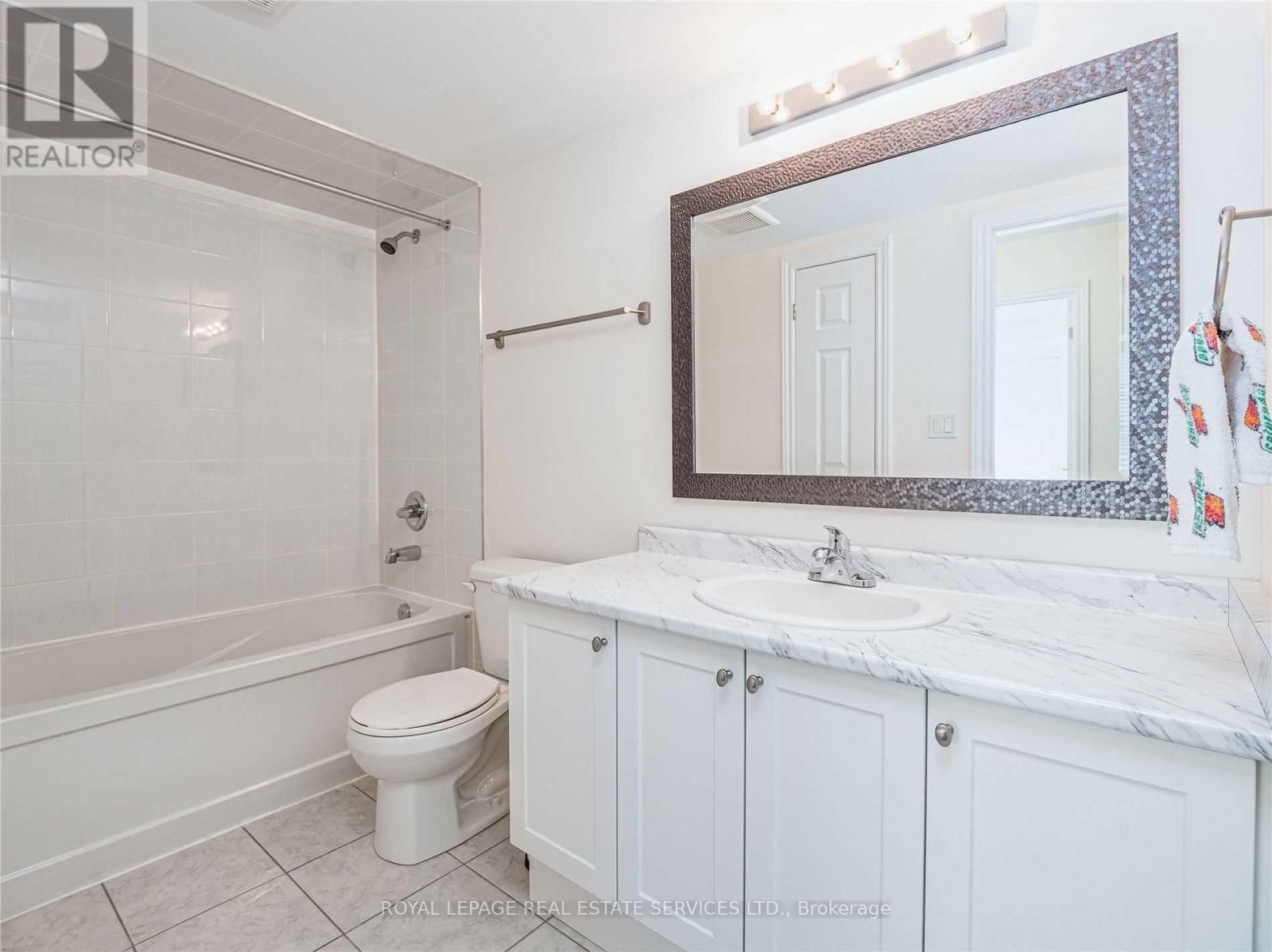 












16 - 636 EVANS AVENUE

,
Toronto,




Ontario
M8W2W6

