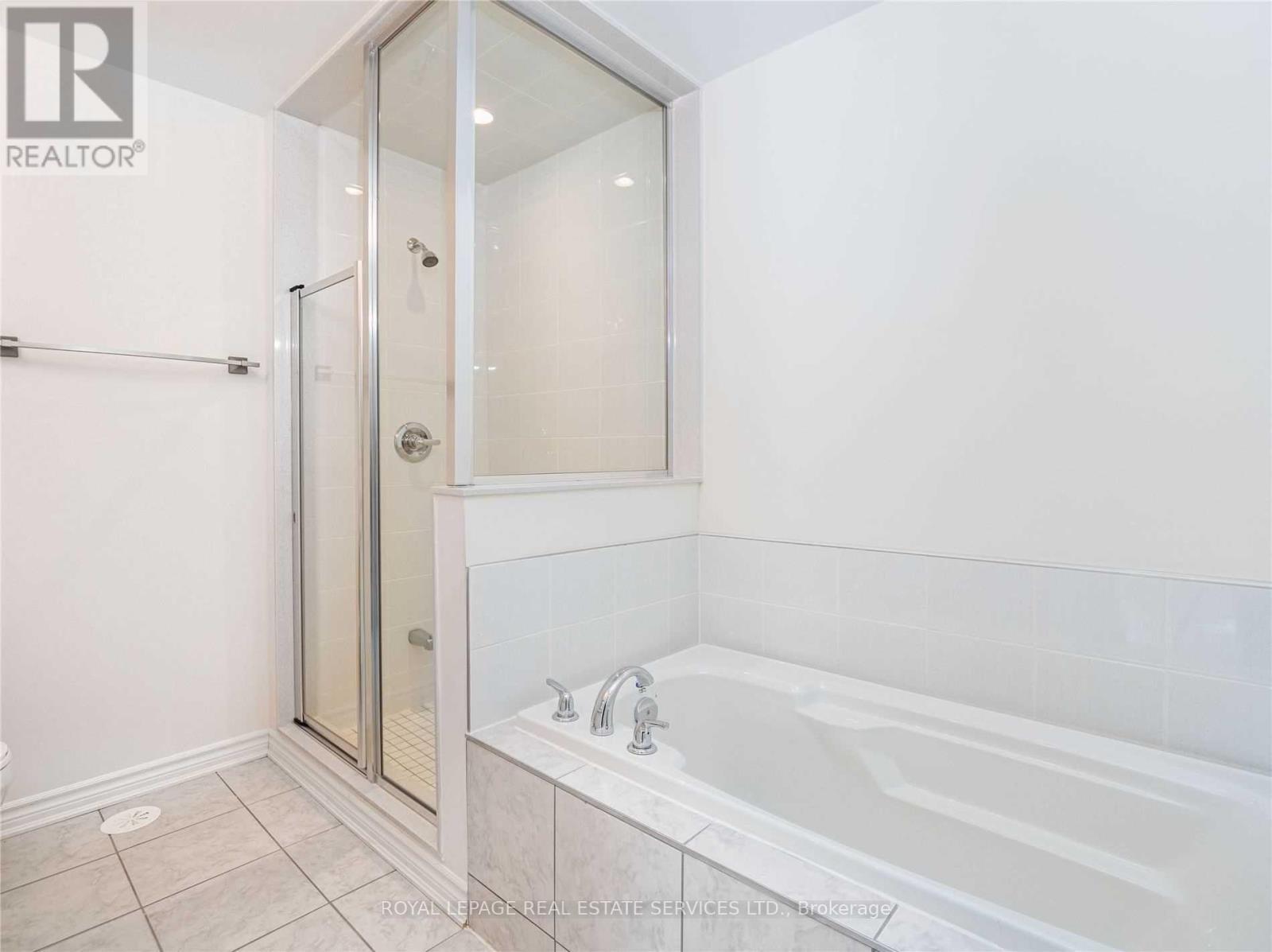 












16 - 636 EVANS AVENUE

,
Toronto,




Ontario
M8W2W6

