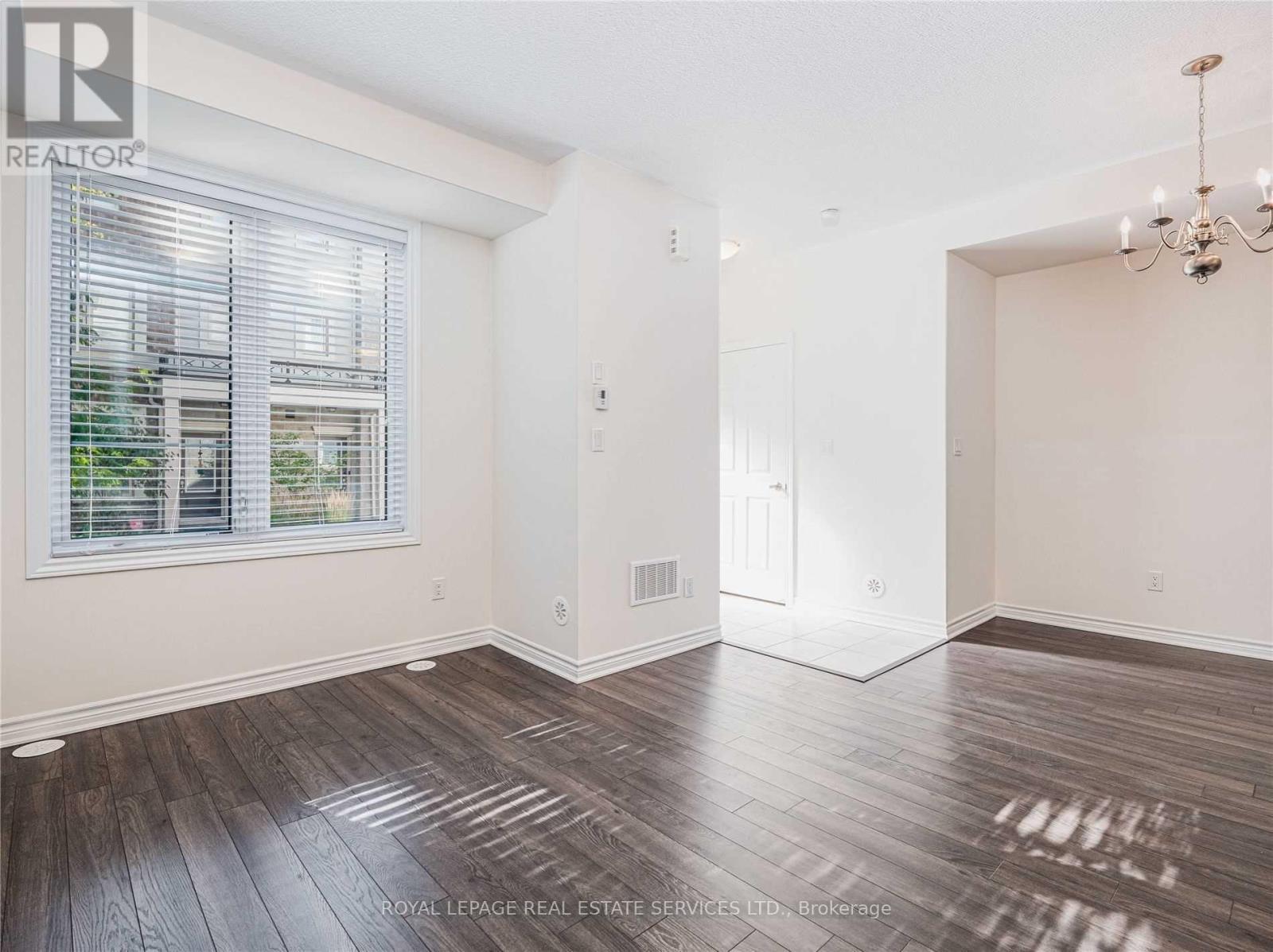 












16 - 636 EVANS AVENUE

,
Toronto,




Ontario
M8W2W6

