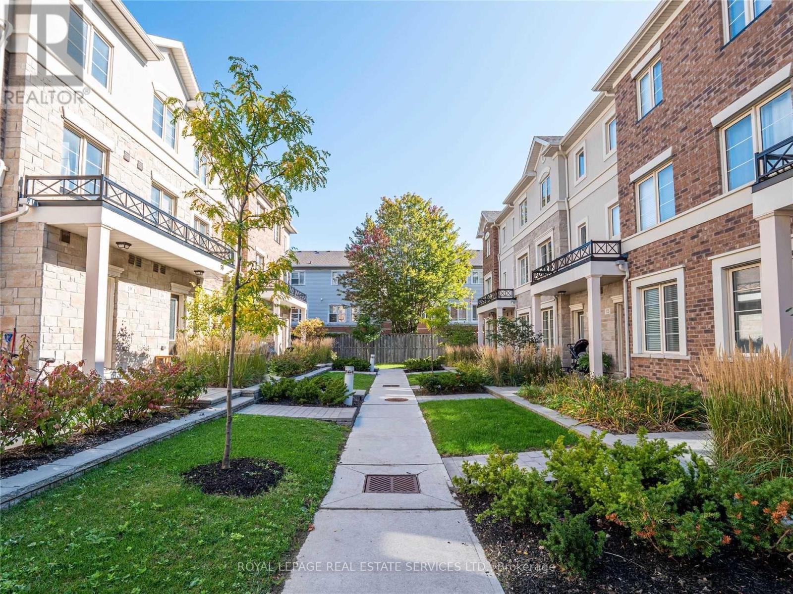 












16 - 636 EVANS AVENUE

,
Toronto,




Ontario
M8W2W6

