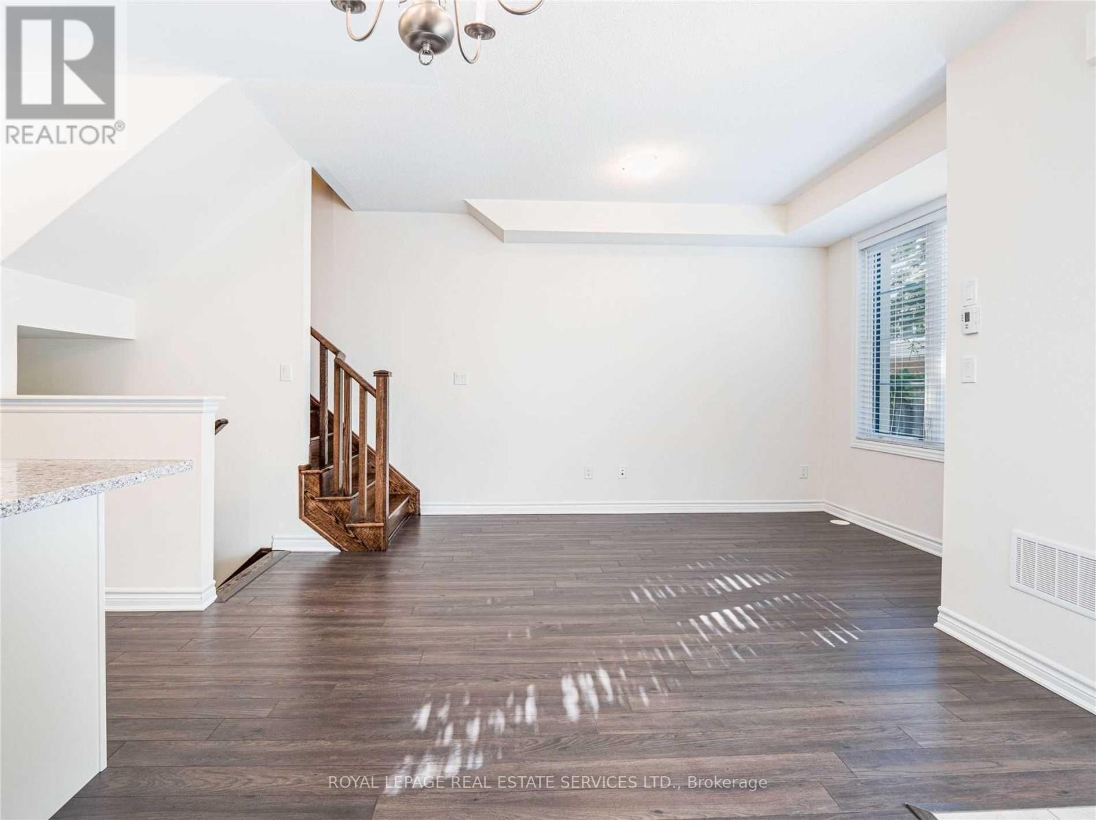 












16 - 636 EVANS AVENUE

,
Toronto,




Ontario
M8W2W6

