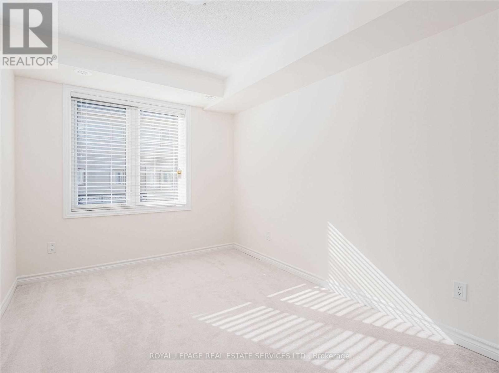 












16 - 636 EVANS AVENUE

,
Toronto,




Ontario
M8W2W6

