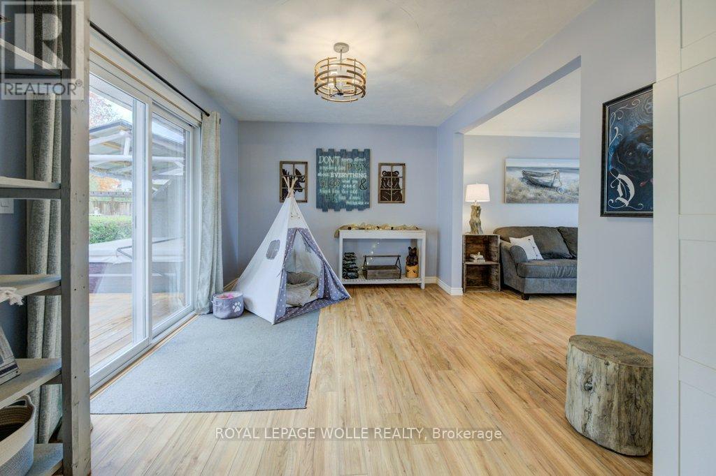 












4 MCDONALD STREET W

,
North Perth,




Ontario
N4W1K4

