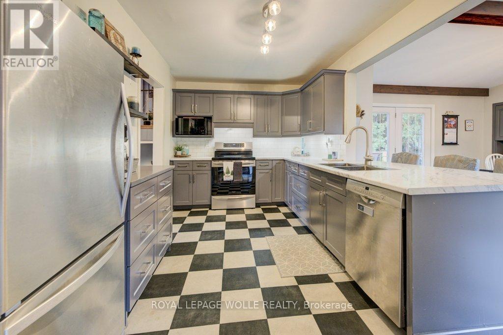 












4 MCDONALD STREET W

,
North Perth,




Ontario
N4W1K4

