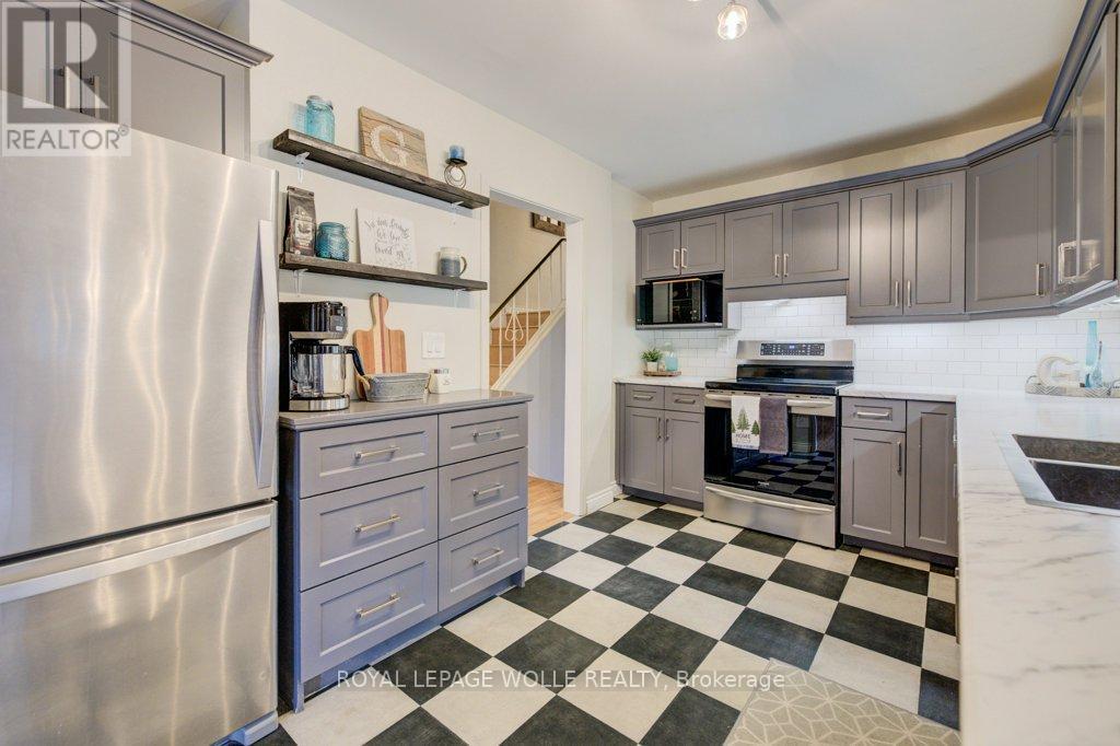 












4 MCDONALD STREET W

,
North Perth,




Ontario
N4W1K4

