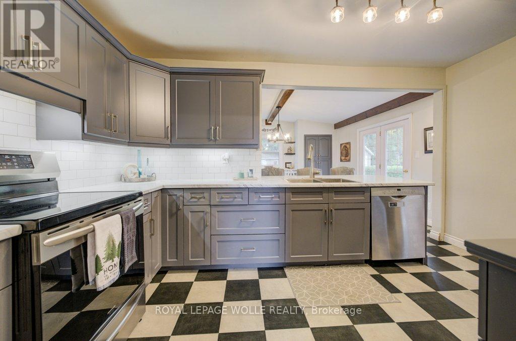 












4 MCDONALD STREET W

,
North Perth,




Ontario
N4W1K4

