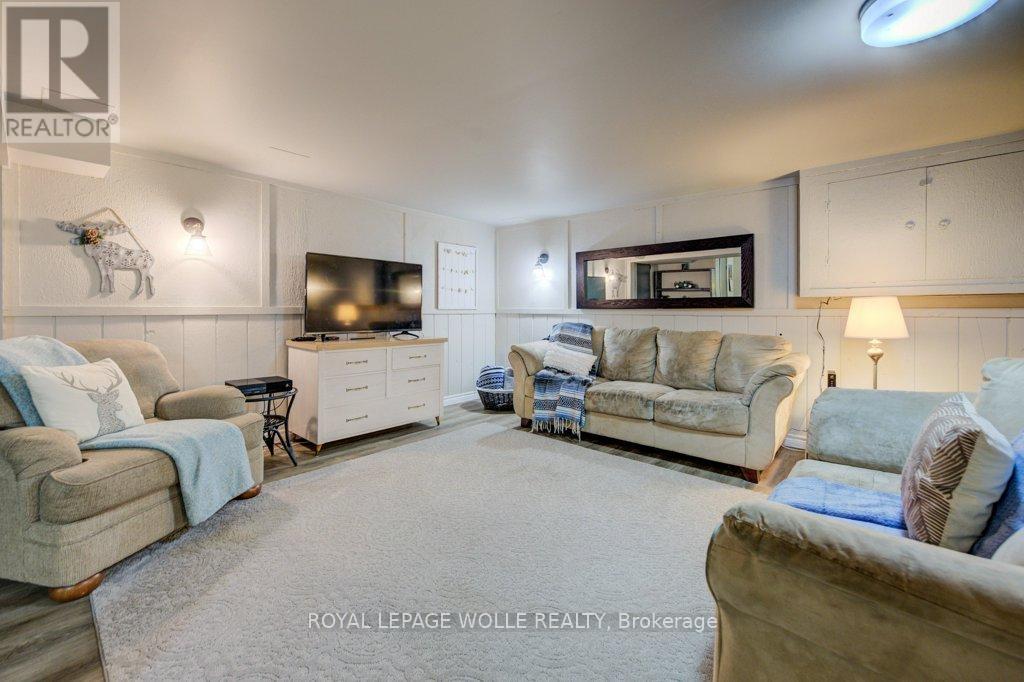 












4 MCDONALD STREET W

,
North Perth,




Ontario
N4W1K4

