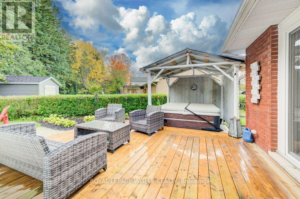 












4 MCDONALD STREET W

,
North Perth,




Ontario
N4W1K4

