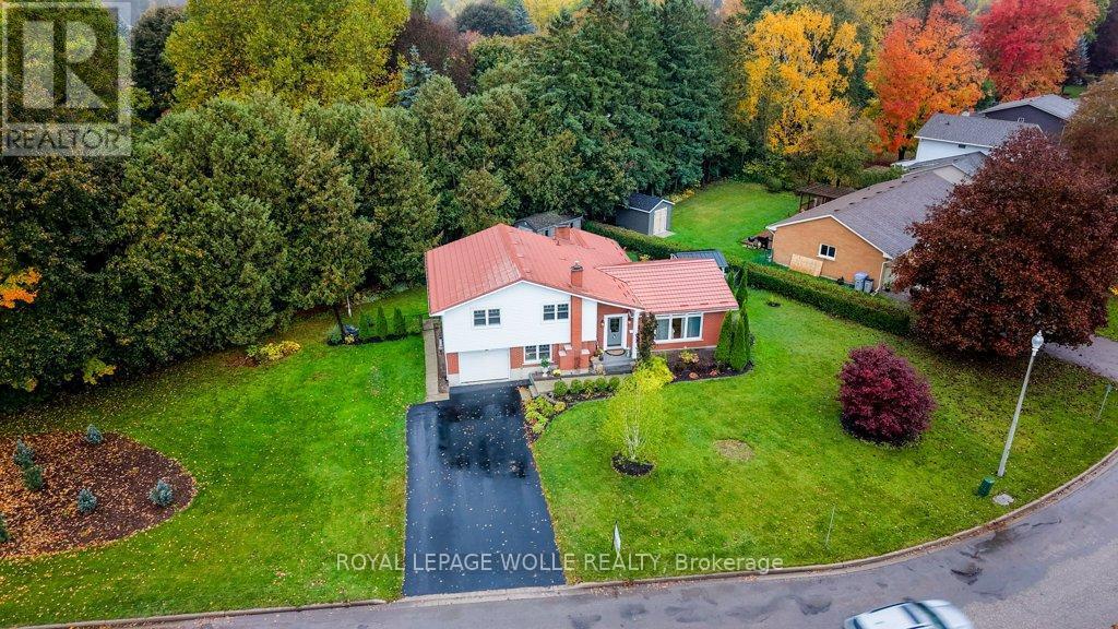 












4 MCDONALD STREET W

,
North Perth,




Ontario
N4W1K4

