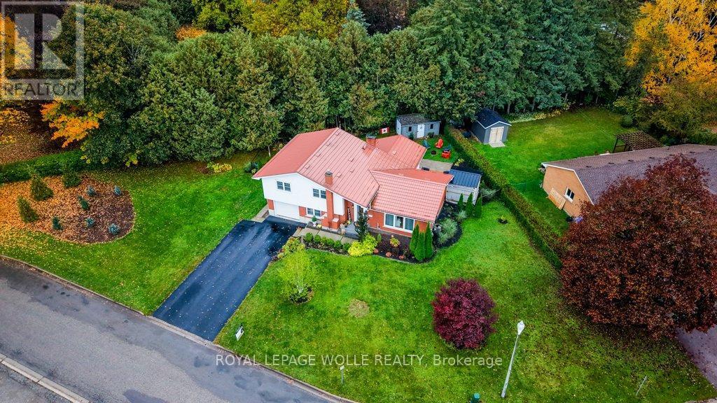 












4 MCDONALD STREET W

,
North Perth,




Ontario
N4W1K4

