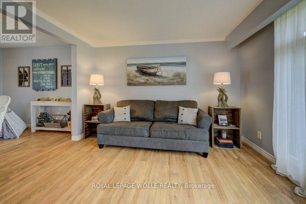 












4 MCDONALD STREET W

,
North Perth,




Ontario
N4W1K4

