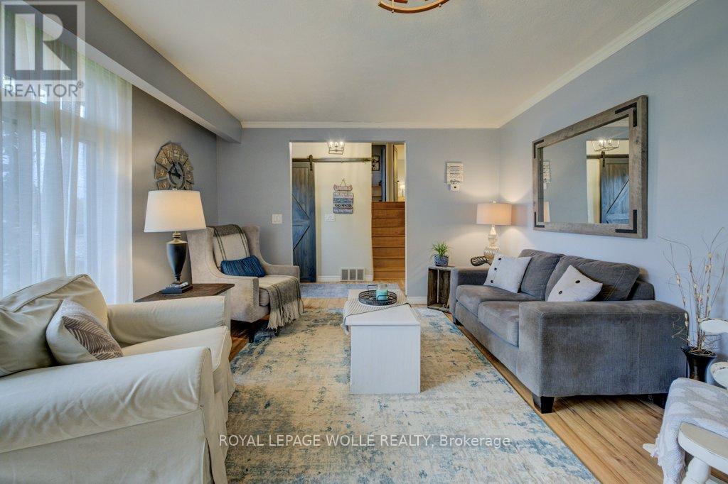 












4 MCDONALD STREET W

,
North Perth,




Ontario
N4W1K4

