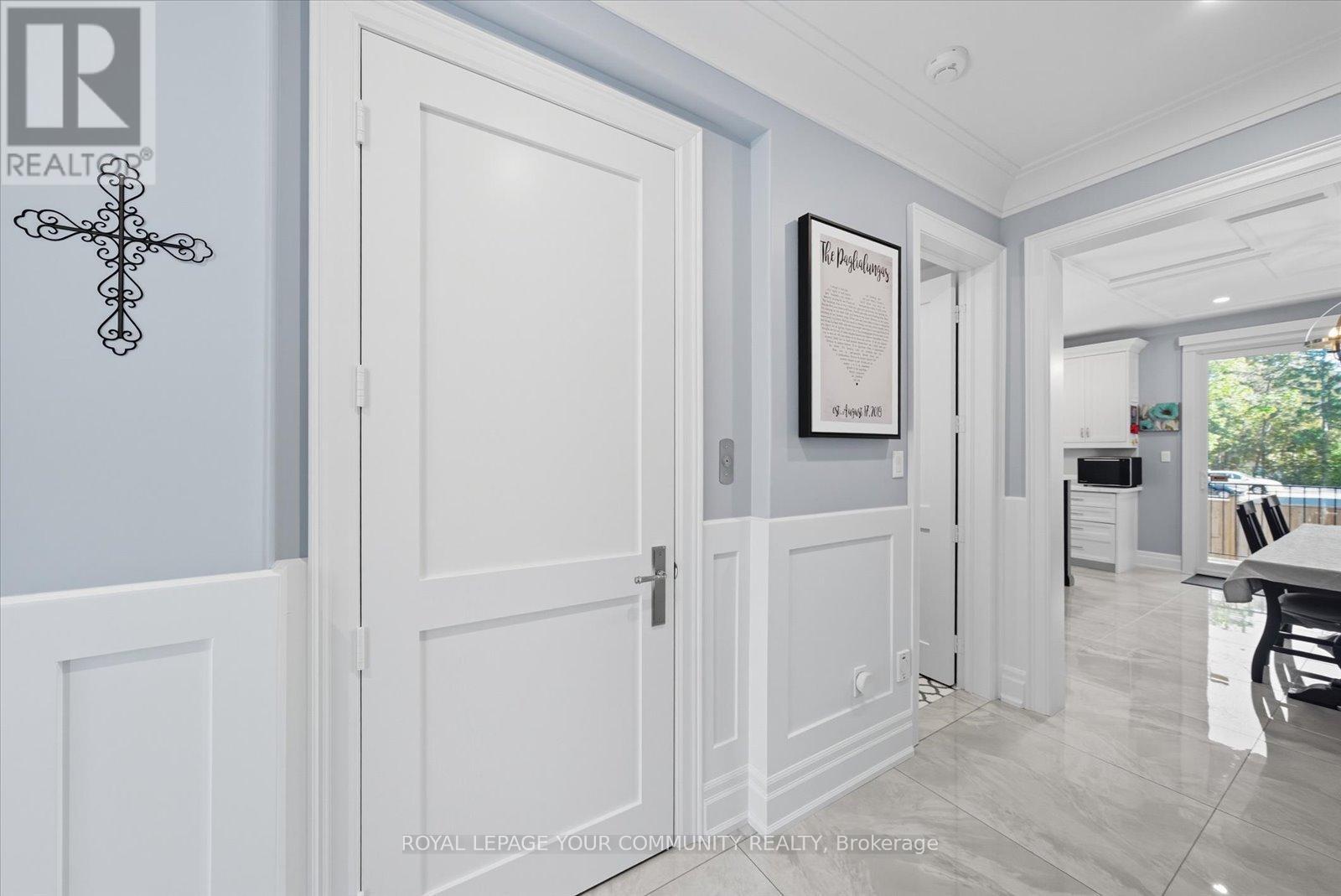 












47 HALL STREET

,
Richmond Hill,




Ontario
L4C4N7

