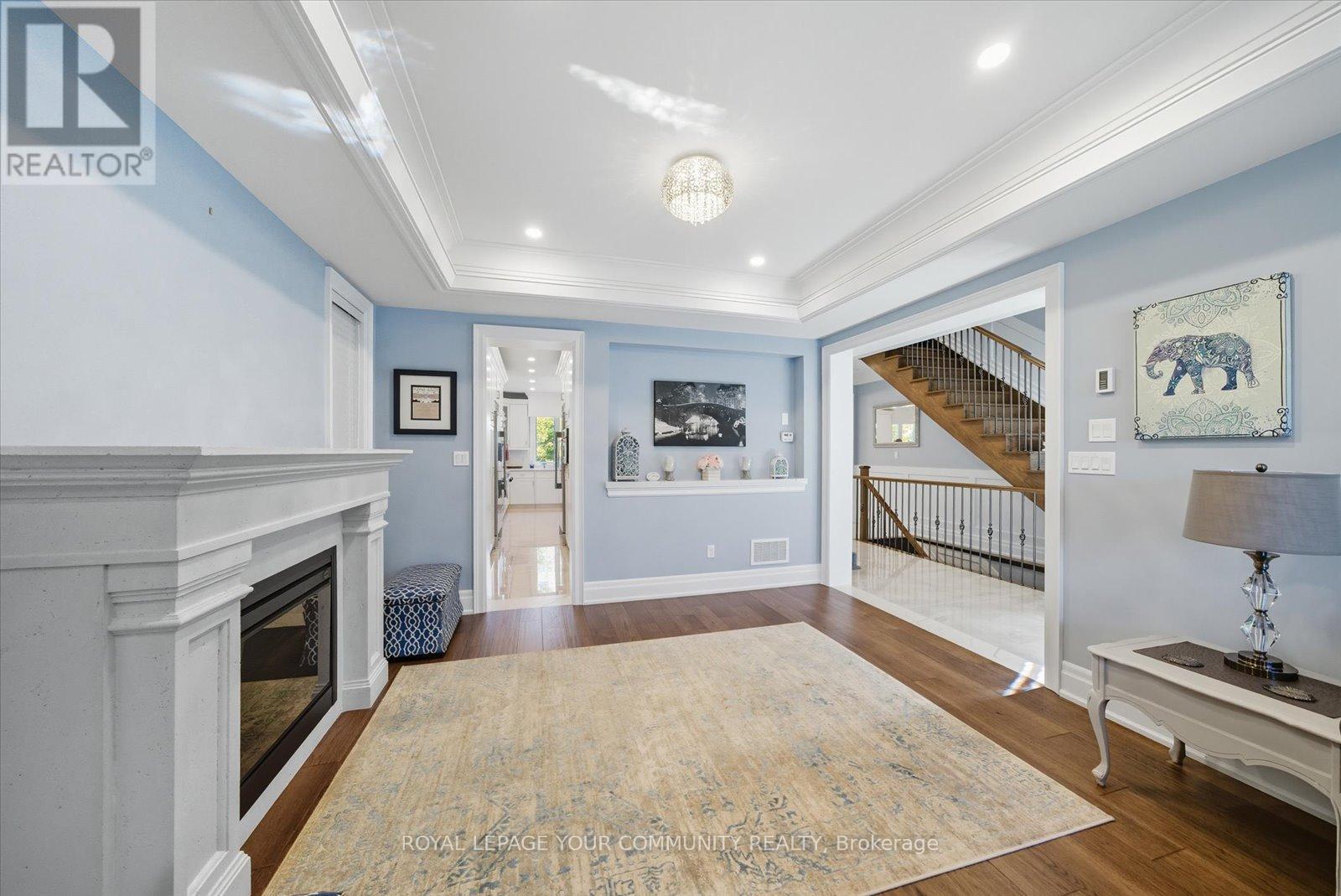 












47 HALL STREET

,
Richmond Hill,




Ontario
L4C4N7

