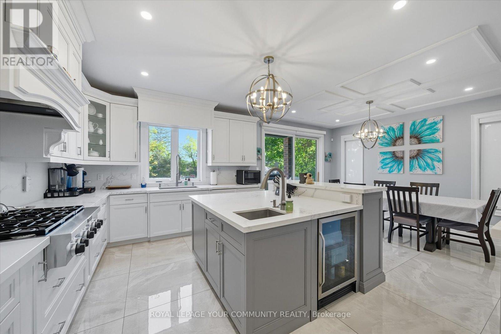 












47 HALL STREET

,
Richmond Hill,




Ontario
L4C4N7

