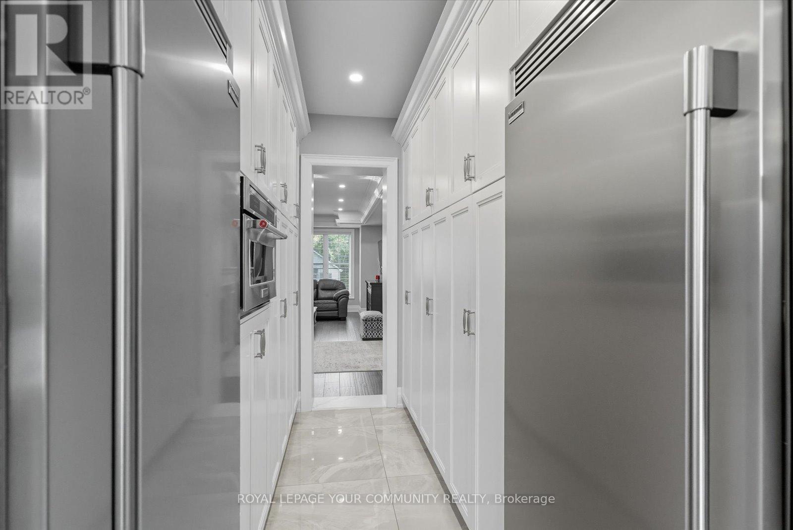 












47 HALL STREET

,
Richmond Hill,




Ontario
L4C4N7

