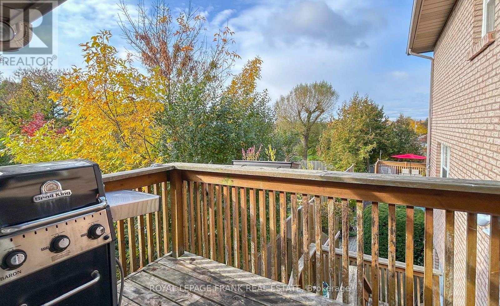 












MAIN - 312 CUMBERLAND COURT

,
Oshawa (Donevan),




Ontario
L1H8E7

