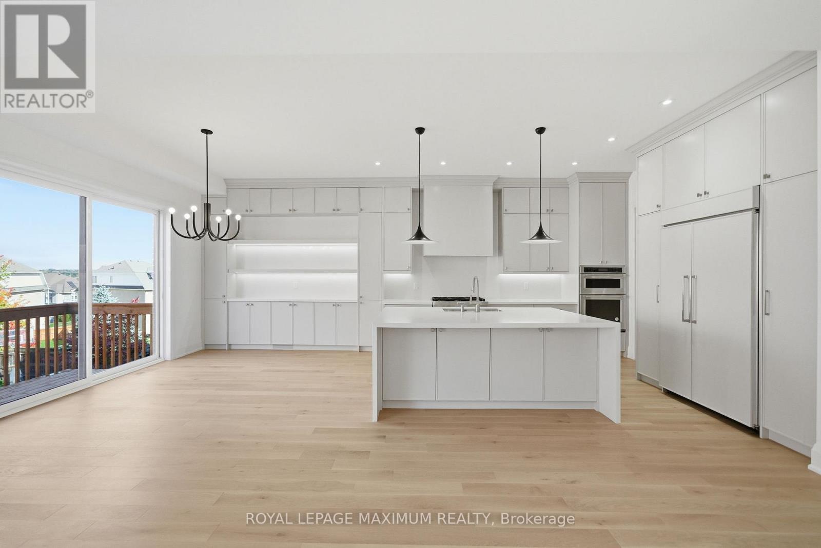 












6 DONSGROVE COURT

,
Vaughan,




Ontario
L4J9A1

