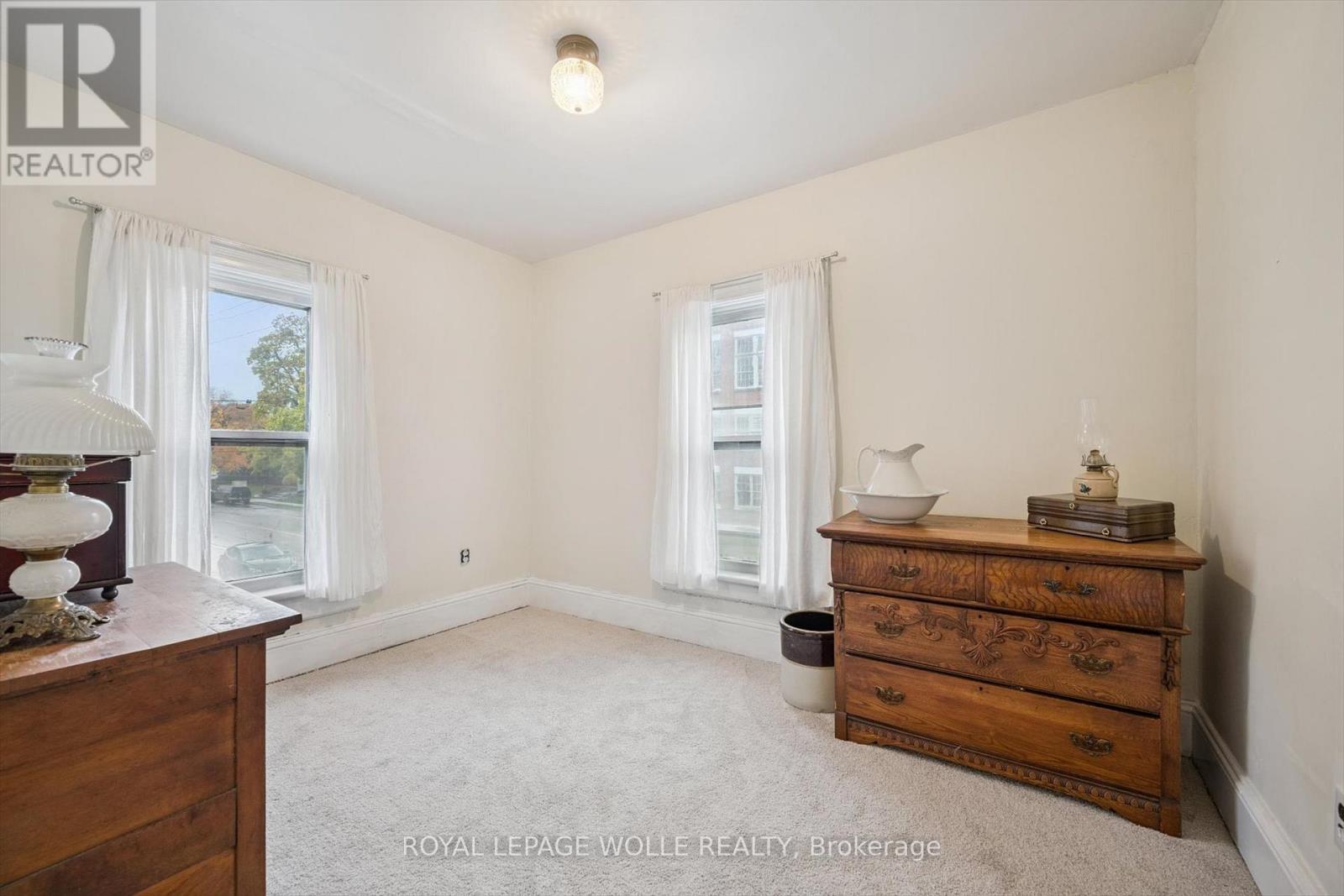 












39 ALBERT STREET W

,
Blandford-Blenheim,




Ontario
N0J1S0

