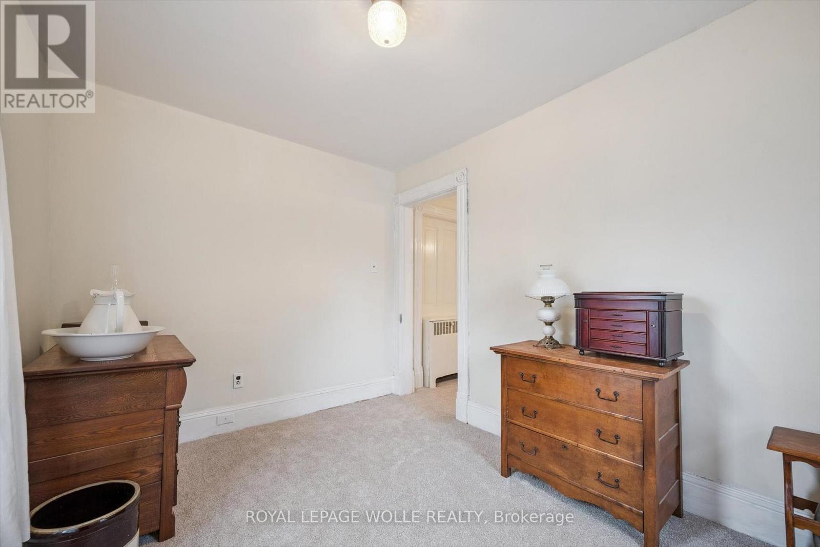 












39 ALBERT STREET W

,
Blandford-Blenheim,




Ontario
N0J1S0

