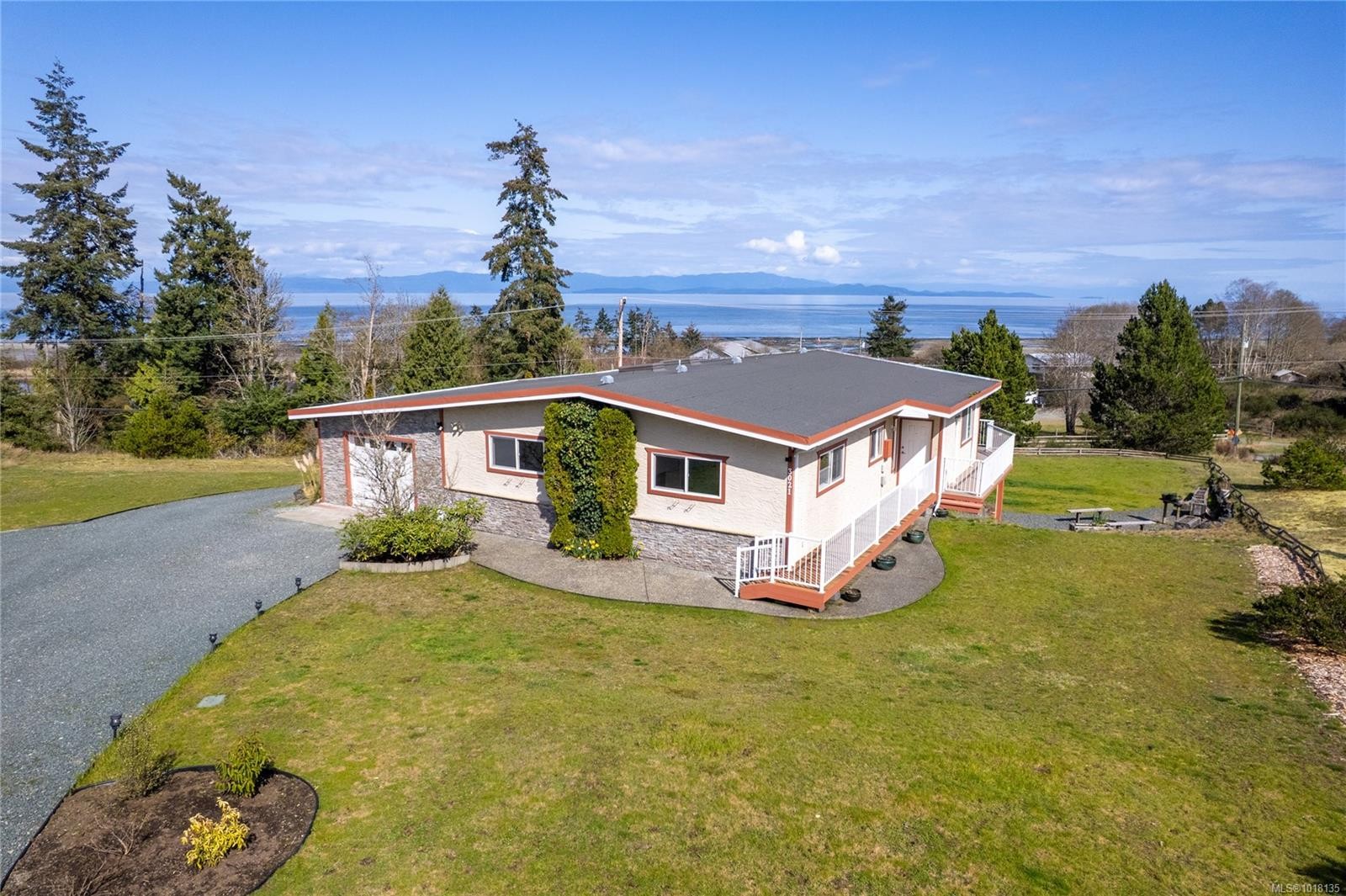 









3021


Raymur

Pl,
Qualicum Beach,




BC
V9K 2N9

