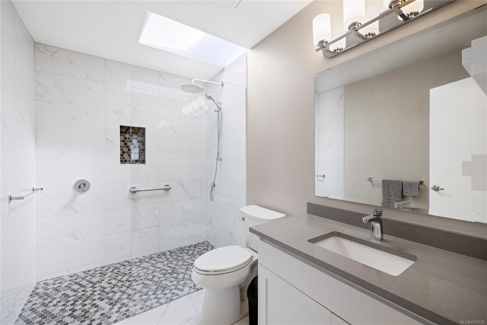 









3021


Raymur

Pl,
Qualicum Beach,




BC
V9K 2N9

