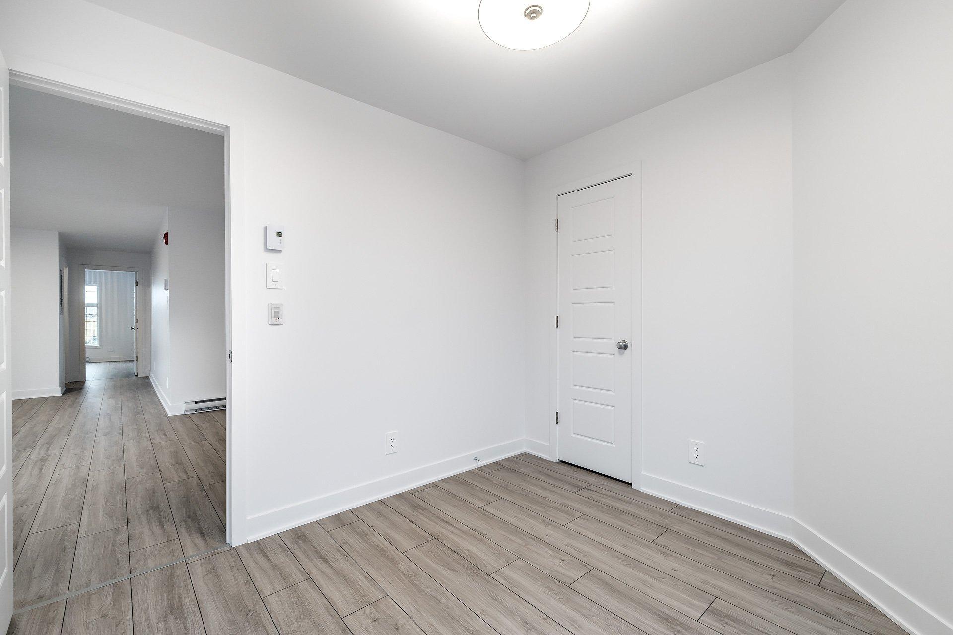









6100


Rue de Lusa

, 7,
Brossard,




QC
J4Y0L8

