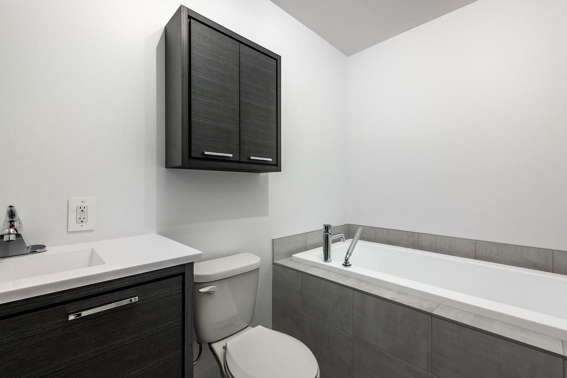 









6100


Rue de Lusa

, 7,
Brossard,




QC
J4Y0L8

