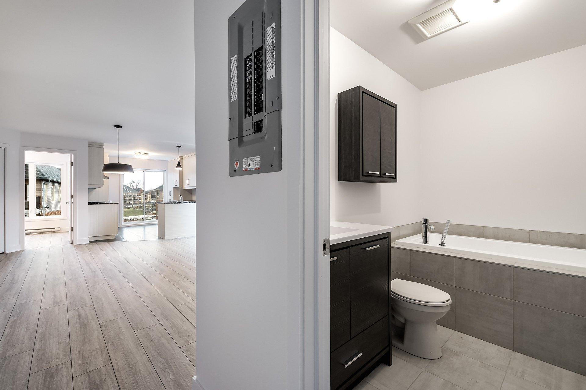 









6100


Rue de Lusa

, 7,
Brossard,




QC
J4Y0L8

