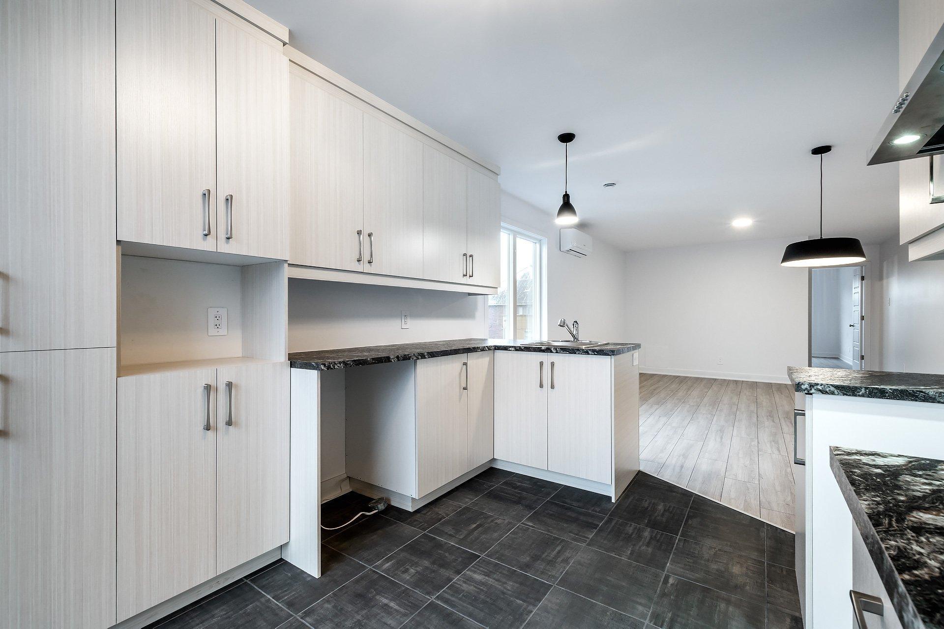 









6100


Rue de Lusa

, 7,
Brossard,




QC
J4Y0L8

