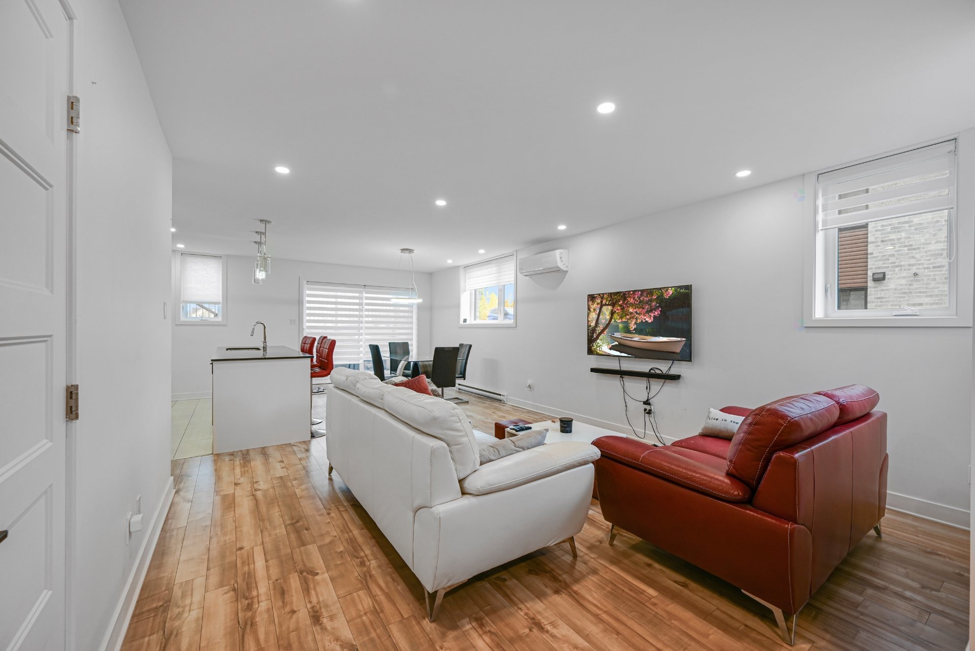 









50


Rue Bella

,
Saint-Jean-sur-Richelieu,




QC
J2X4Y6

