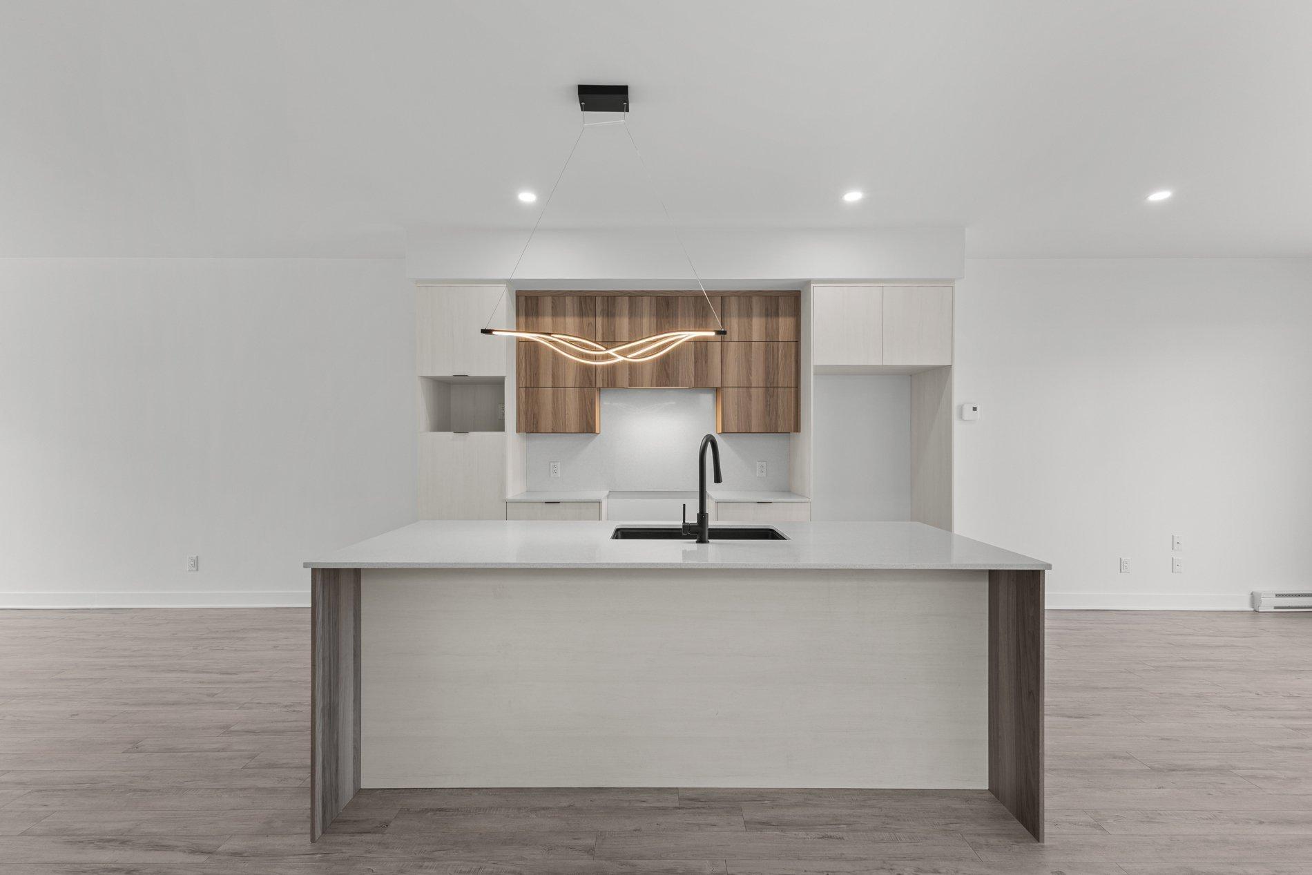 









13750


Rue du Merlot

,
Mirabel,




QC
J7N3P1

