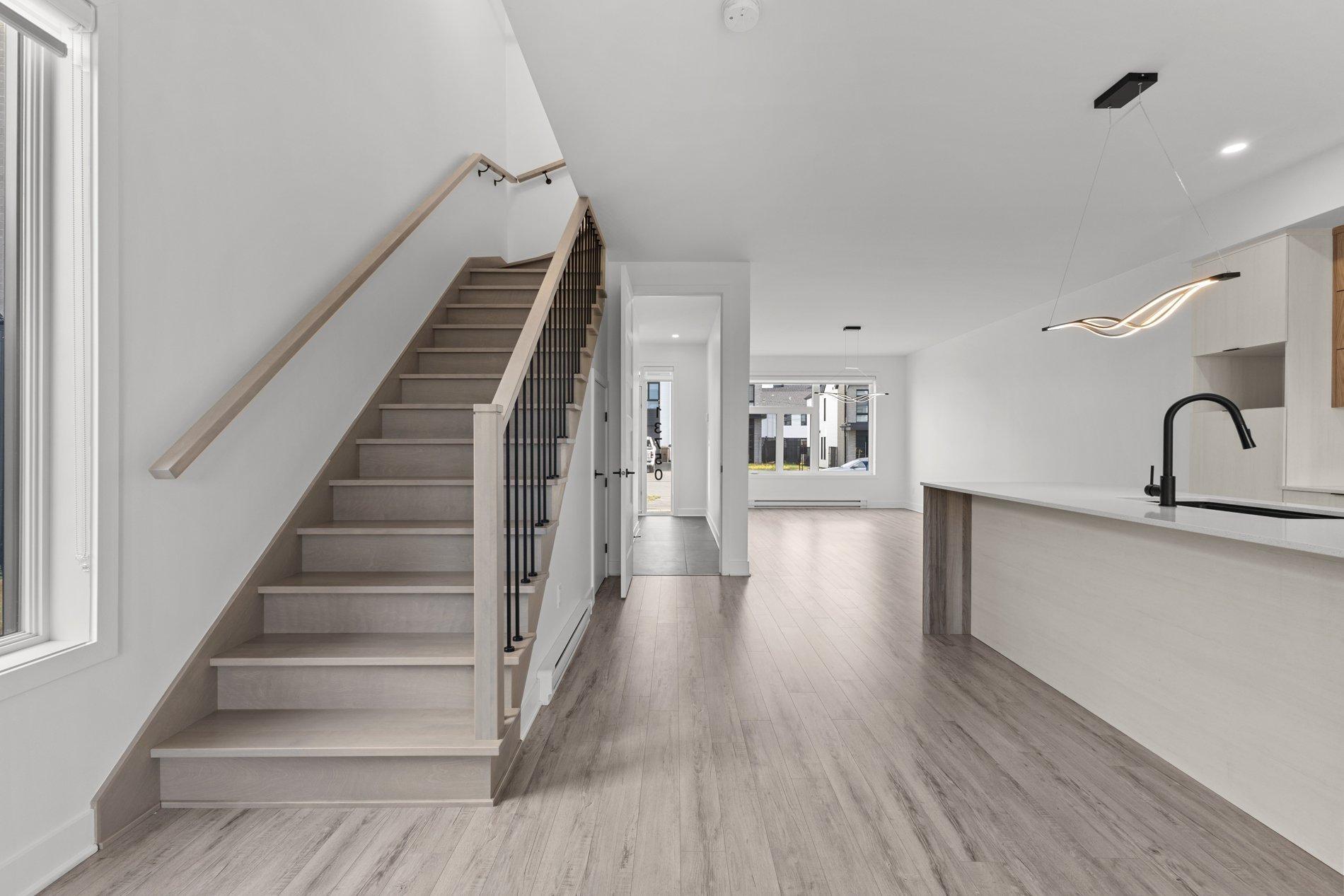 









13750


Rue du Merlot

,
Mirabel,




QC
J7N3P1

