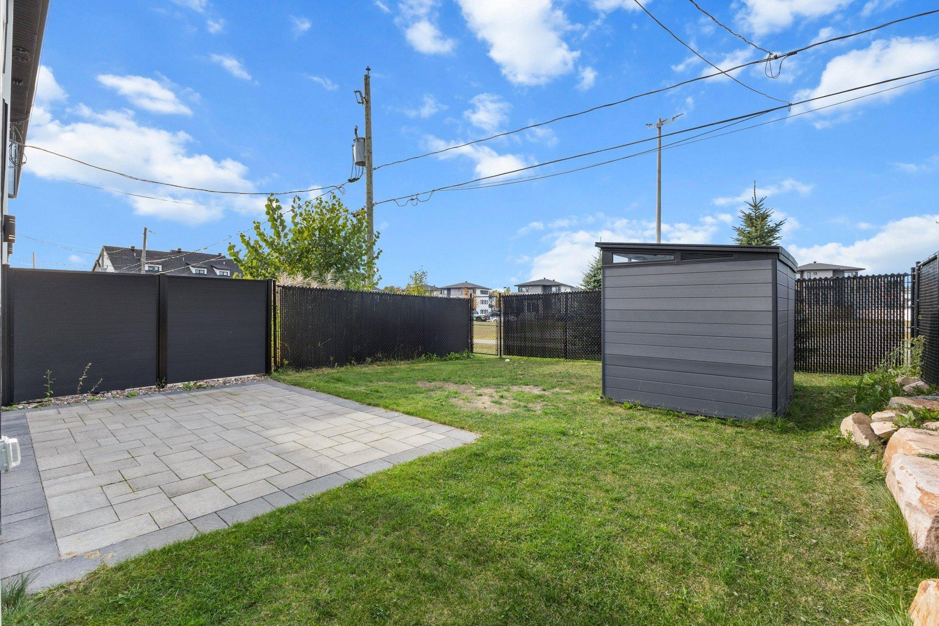 









13750


Rue du Merlot

,
Mirabel,




QC
J7N3P1

