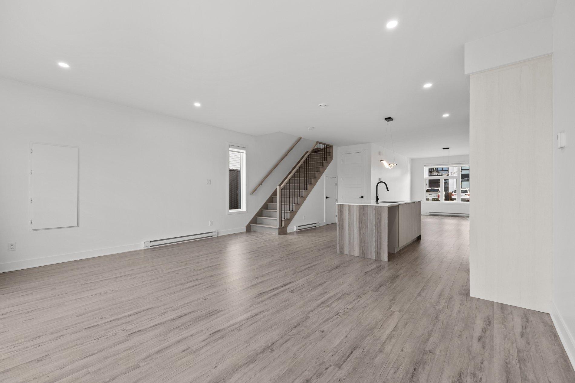









13750


Rue du Merlot

,
Mirabel,




QC
J7N3P1

