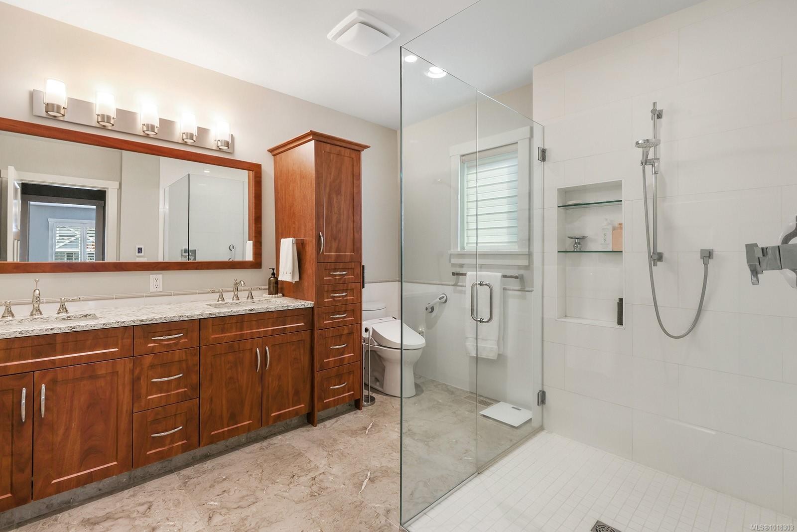 









1755


Admiral Tryon

Blvd,
French Creek,




BC
V9P 2V2

