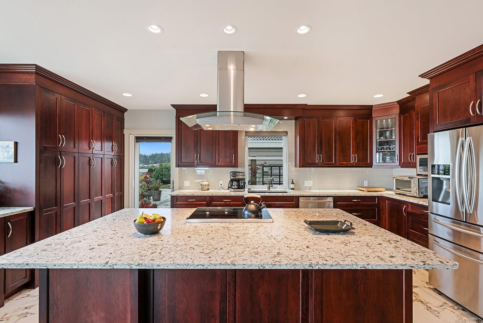 









1755


Admiral Tryon

Blvd,
French Creek,




BC
V9P 2V2

