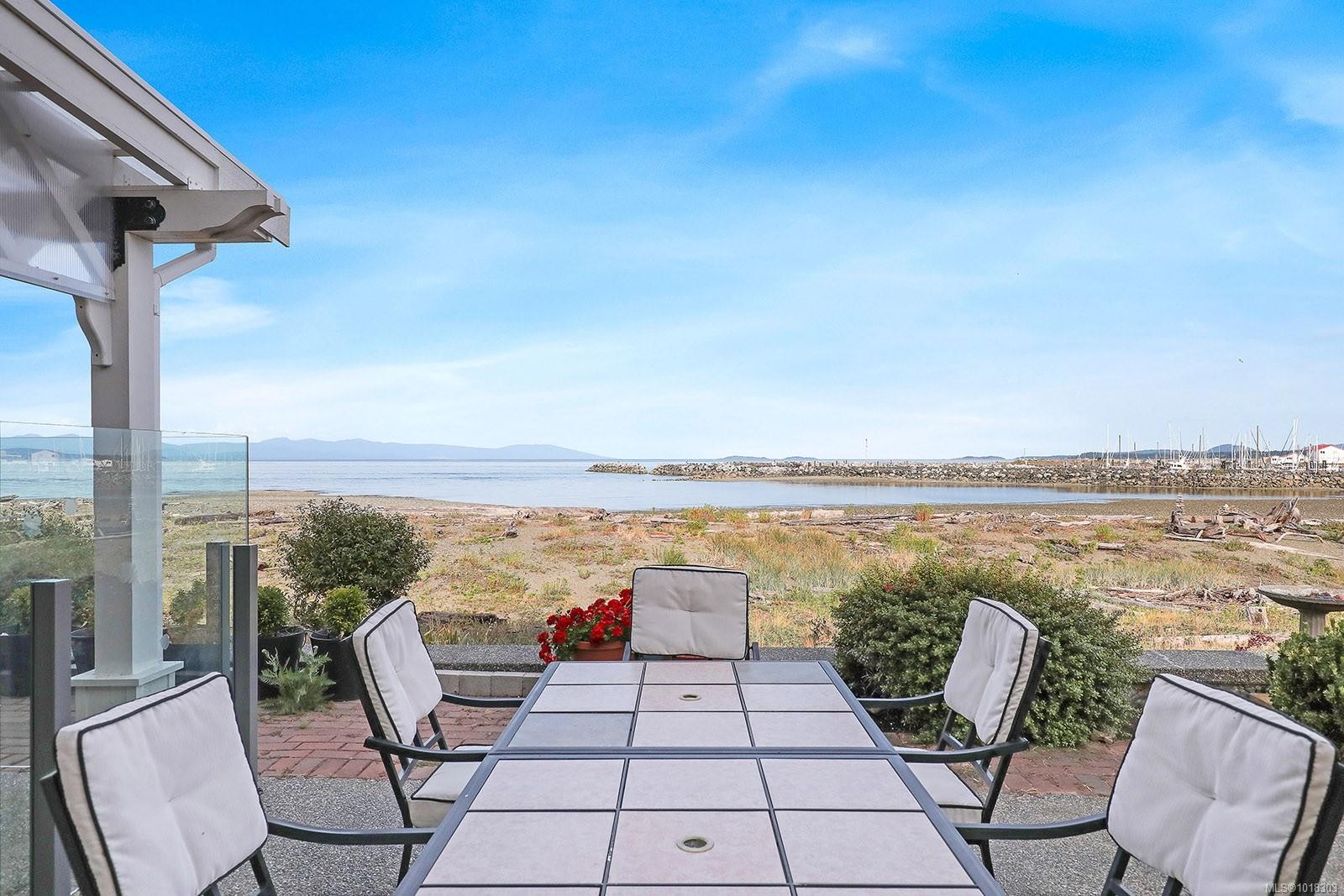 









1755


Admiral Tryon

Blvd,
French Creek,




BC
V9P 2V2

